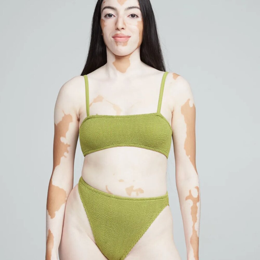 YouSwim Poise in Standard Waist Fern Green Stretch 1